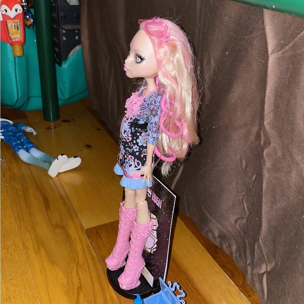 Monster High Frights Camera Action Viperine Gorgon - Picture 3 of 6